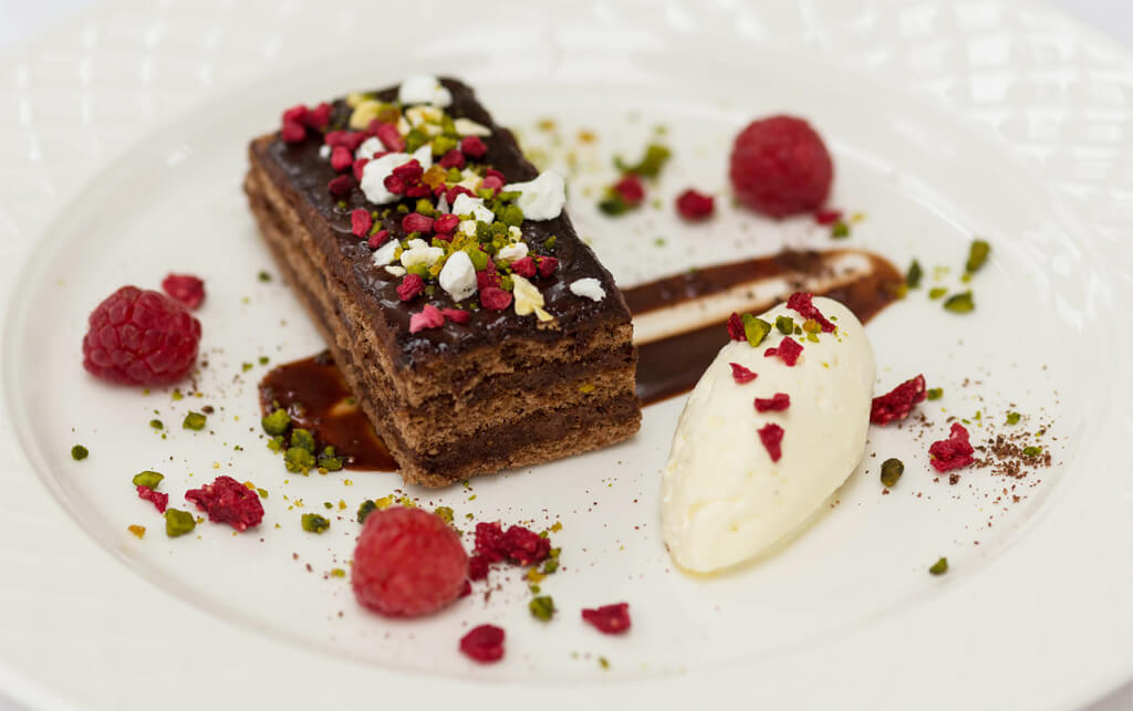 /Gallery/Coffee-gateau-opera-pistachio-crunch-1-1024x643.jpg